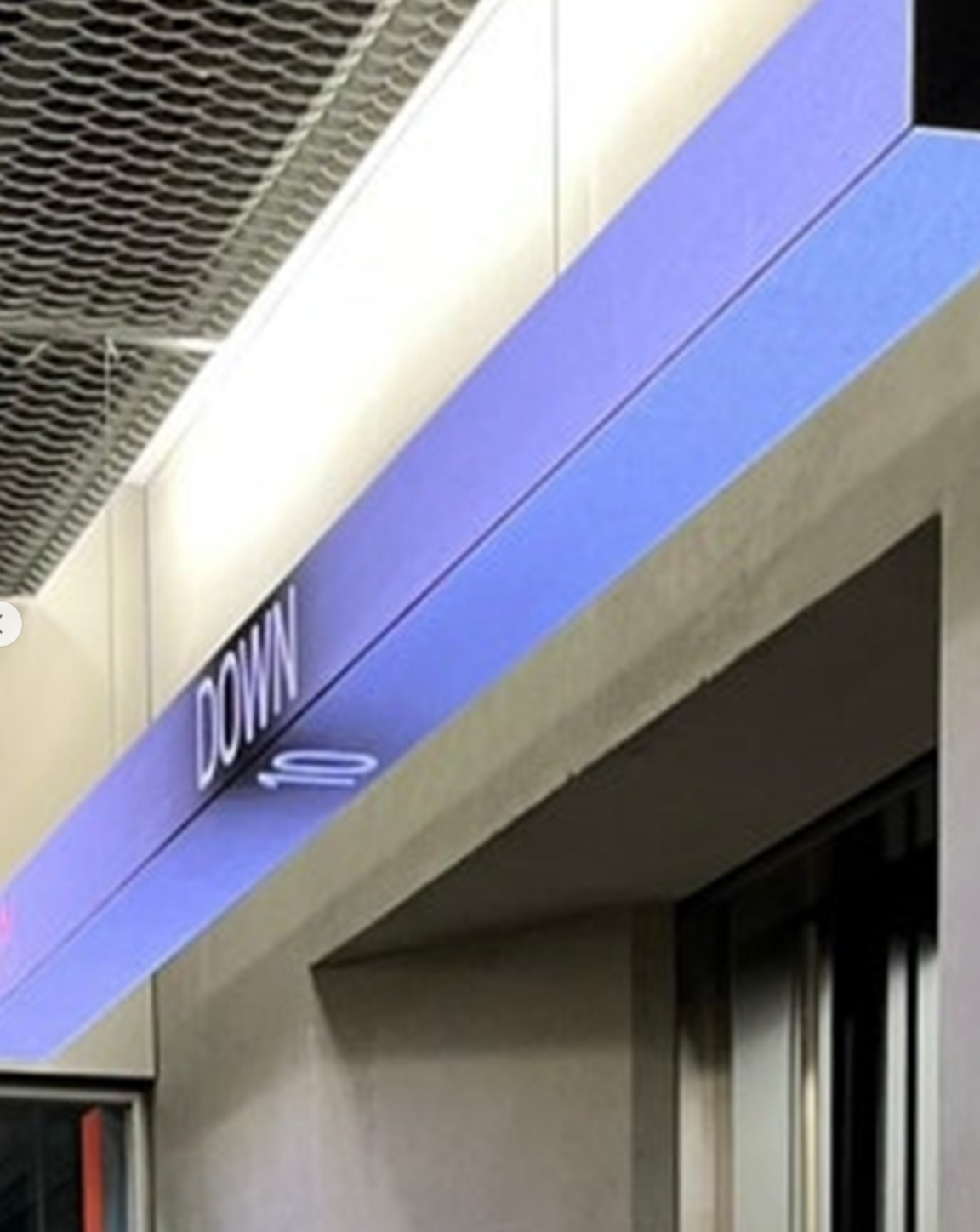 Indoor Double Sided Thin and Lightweight GOB COB LED Display Screen