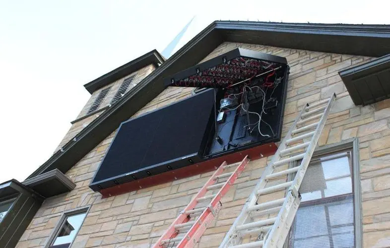 Outdoor Flip Front Open Cabinet LED Display P2.5 -P10